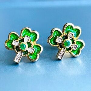 Emerald 3 Leaf Clover Shamrock Green Enamel Gold Vermeil Sterling Stud earrings